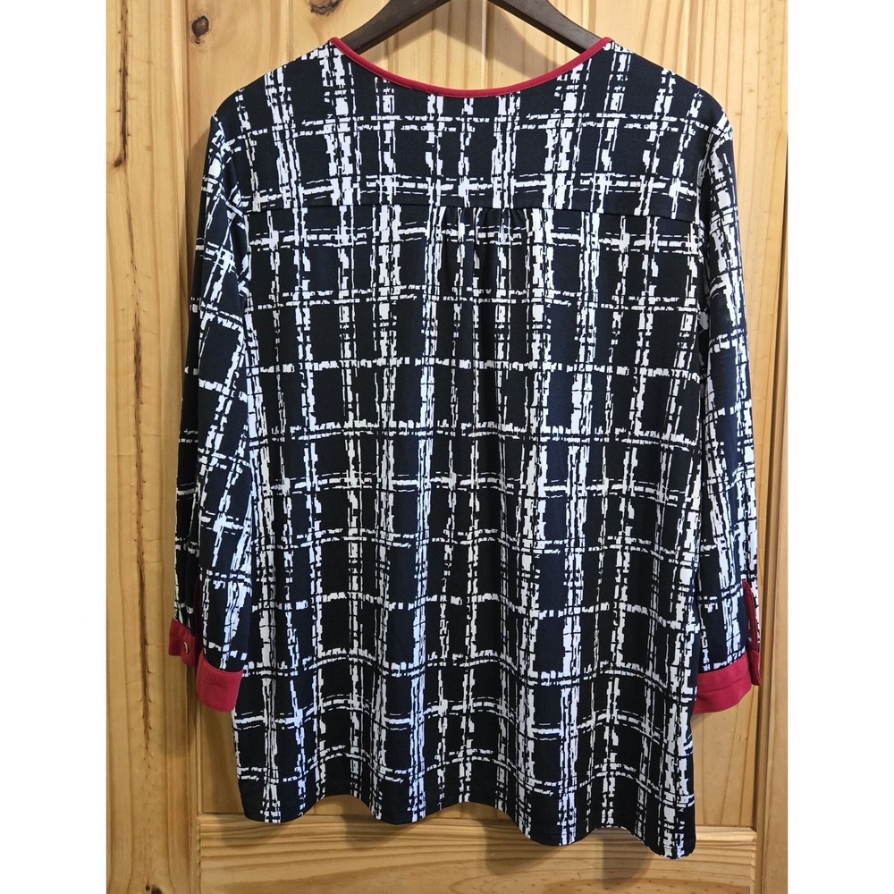 Notations Women's Blouse Size XL Red Black White Long Sleeve 3 Button Front - Picture 3 of 3